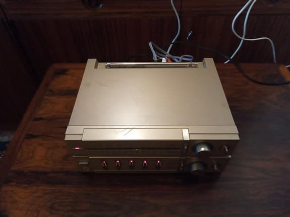 Marantz PM – 326 Amplifier med equalizer & ST-326 Tuner
