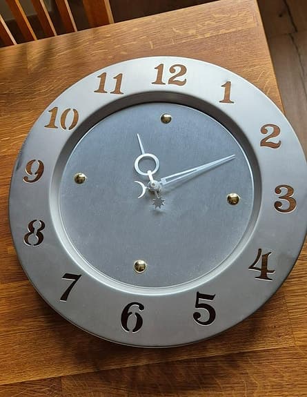 Väggklocka