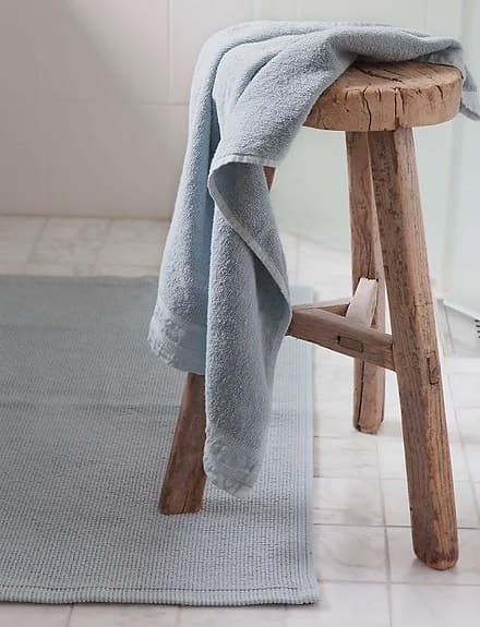 Nya handdukar från Himla säljes pga fel färg 4 x 4