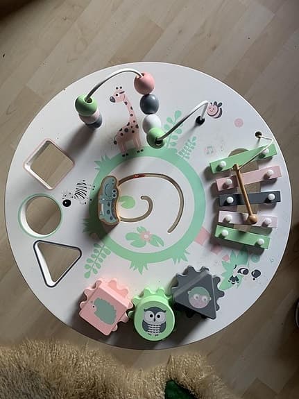 Aktivitetsbord Lekbord
