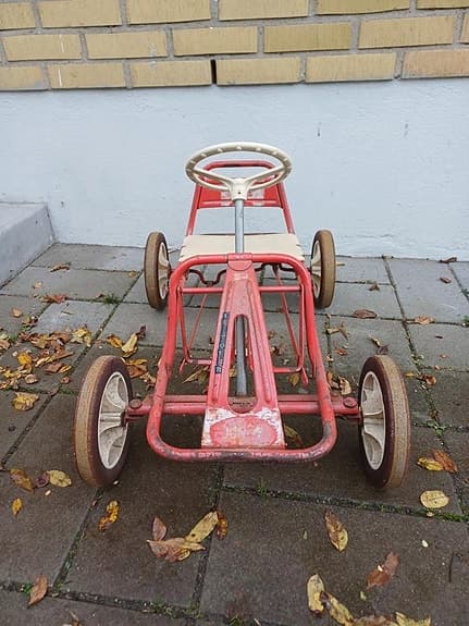 Retro trampebil