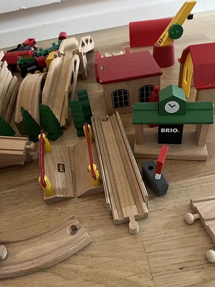 Brio tågbana med tillbehör