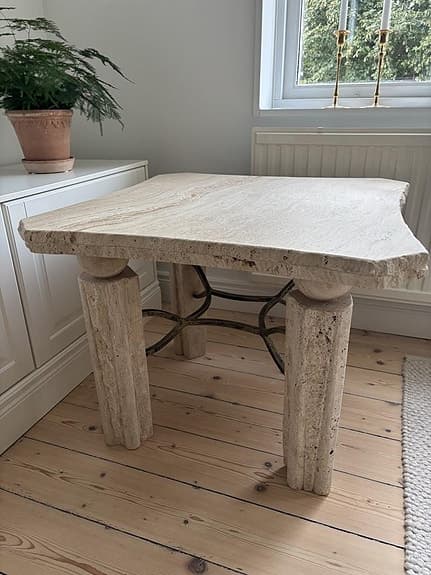 Soffbord/sidobord i travertin