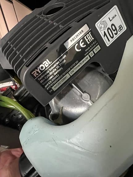 Ogrästrimmer Ryobi bensindriven