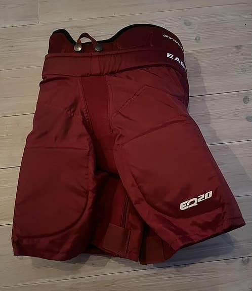 Hockeybyxor säljes
