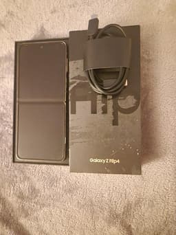 Samsung Galaxy ZFlip4