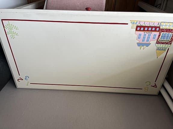 Skrivbord och stol