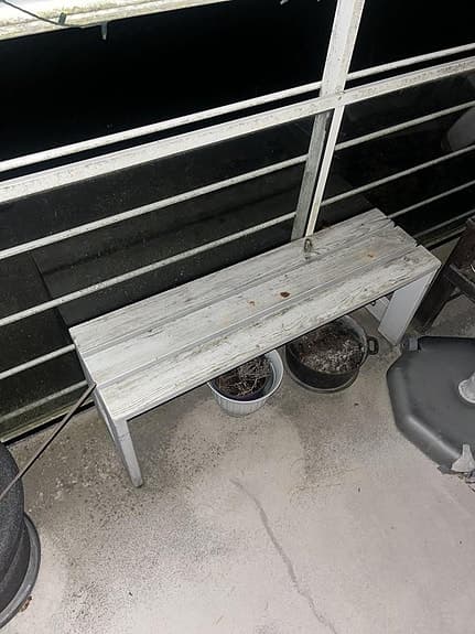 Liten Bänk för Balkongen