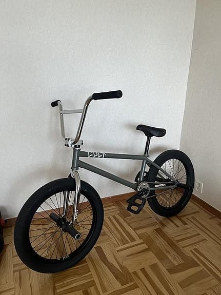Custom BMX Cult Shorty 21"