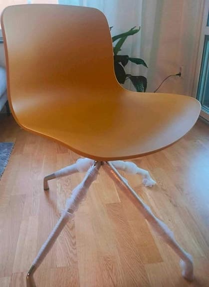 Stol HAY About A Chair