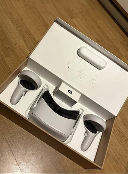Quest 2 128gb med tillbehör