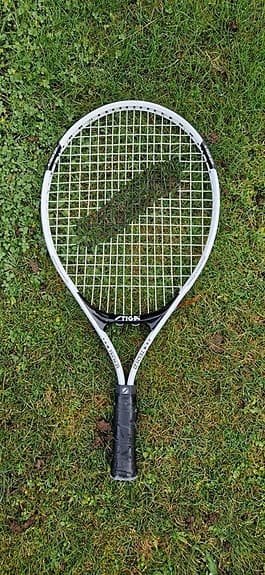 2 tennis rack + boll