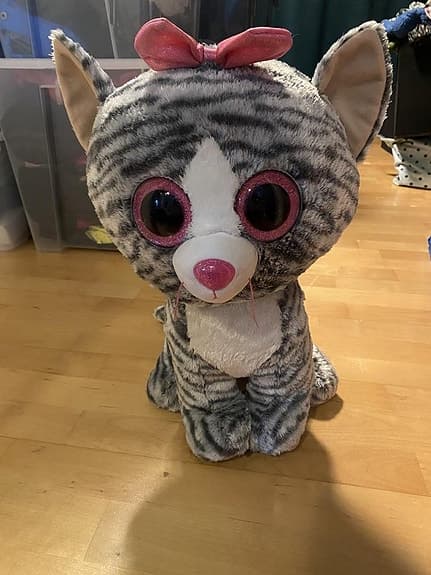 Stort gosedjur, katten Kiki
