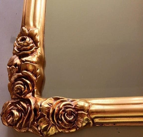 Stor spegel,  förgylld ram