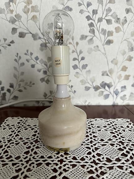 Bordslampa i Ekebergsmarmor