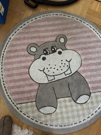 Rund barnmatta med flodhästmotiv, 120 cm rosa och beige