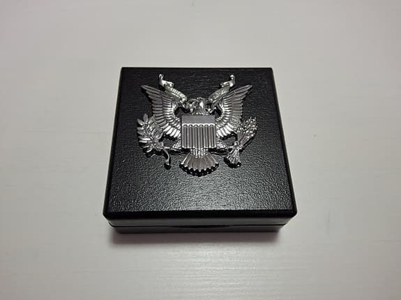 Silvermynt-Washington Half Dollar 1982 i exklusivt myntetui