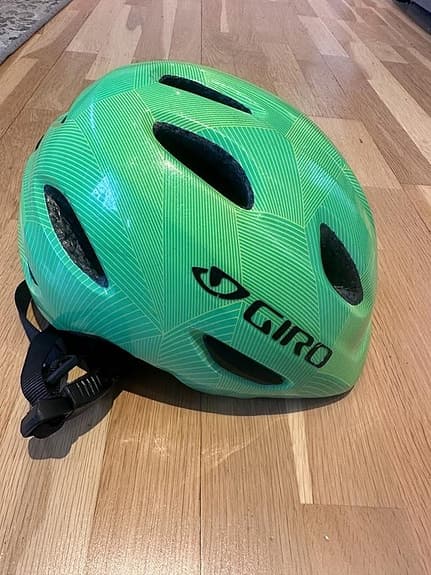 Giro cykelhjälm barn