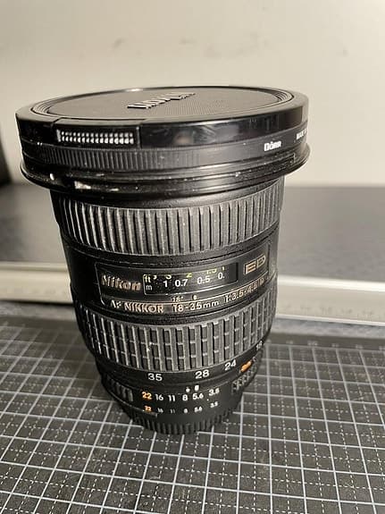 Nikon Nikkor 18-35mm f/3.5-4.5D ED-IF AF