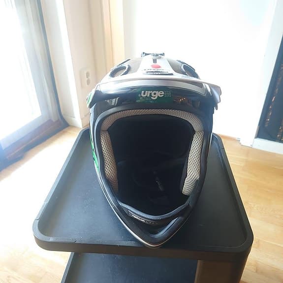 Urge Archi-Enduro Veggie Hjälm