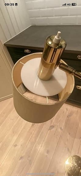 Bergboms golvlampa mässing