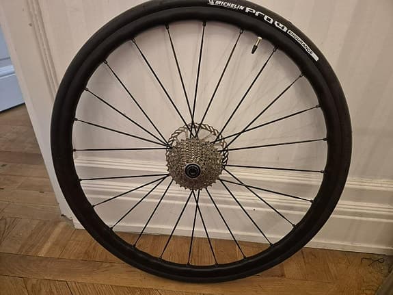 Mavic ksyrium SL Disk 28" .Hjulset med nya däck-slangar