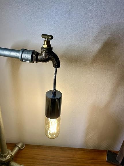 Industriell bordslampa