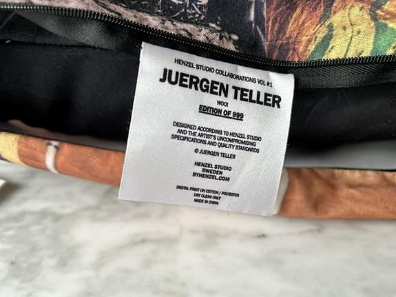Soffkudde design Juergen Teller -Nypris: 1634 kr