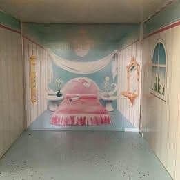 Barbihus med möbler