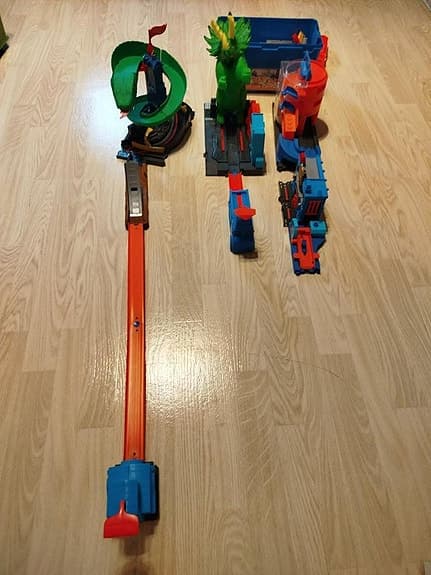 Bilbana Hotwheel extra lång med tillbehör