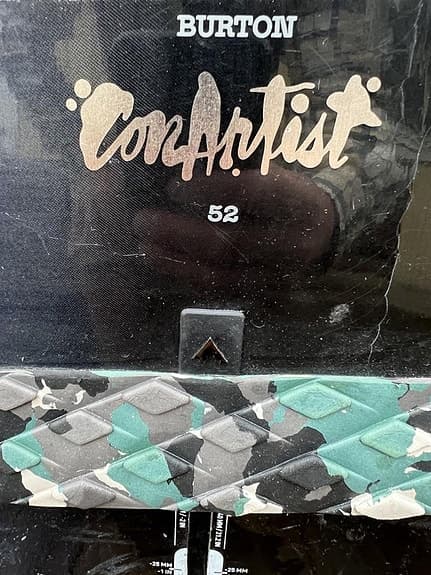Burton Snowboard Family Tree Con Artist 152