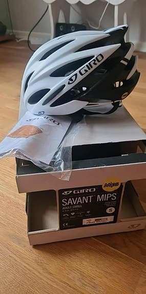 Cykelhjälm Giro Savant Mips
