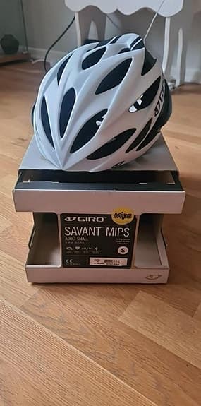 Cykelhjälm Giro Savant Mips
