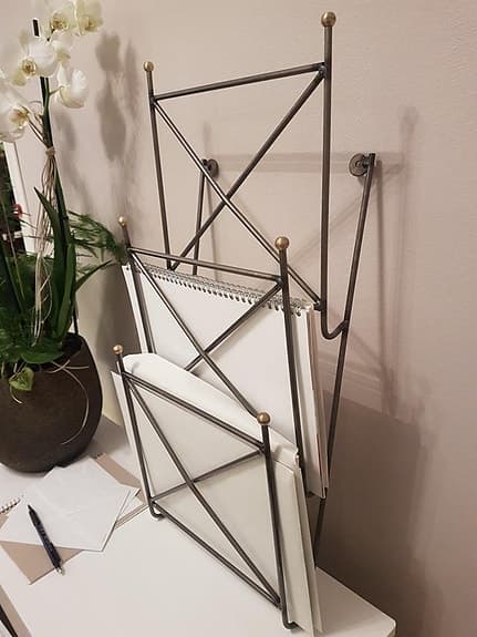 Tidningshållare, dokumentsamlare, för vägg
