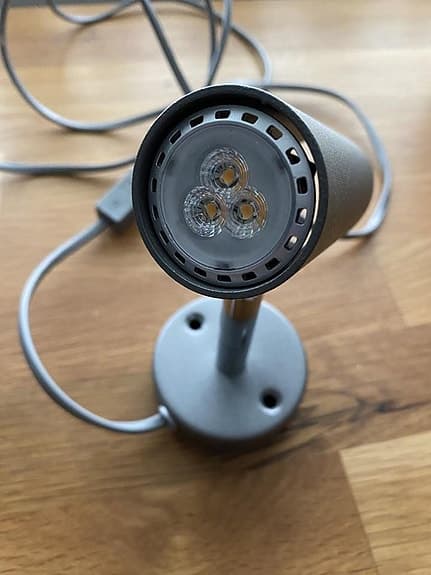 taklampa med 2 lampetter