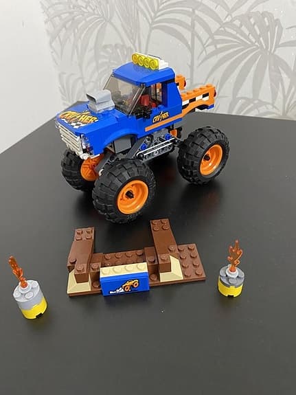 LEGO City Monstertruck