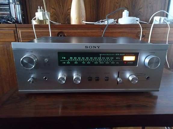 Sony stereo receiver STR 6040 Renoveringsobjekt