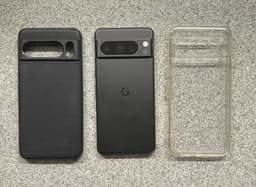 Pixel 8 Pro 128gb med skärmskydd + 2 Fodral