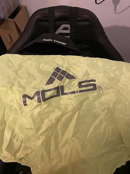 Mols vandrings väska