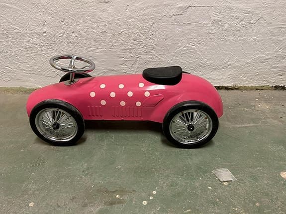 Leksak bil spark
