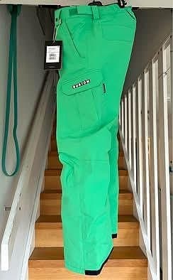 Nya oanvända Burton snowboardbyxor/skidbyxor, ca 12 år