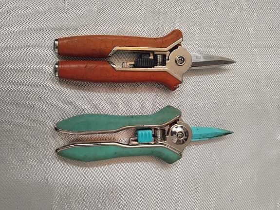 Skarpa trädgårdssaxar / beskärningssaxar – 2 st (15 cm)