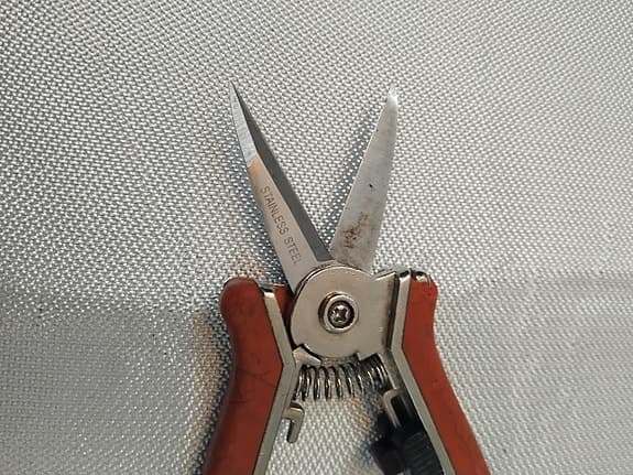 Skarpa trädgårdssaxar / beskärningssaxar – 2 st (15 cm)