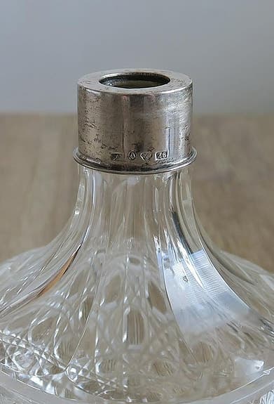 Äldre större parfymflakong, parfymflaska