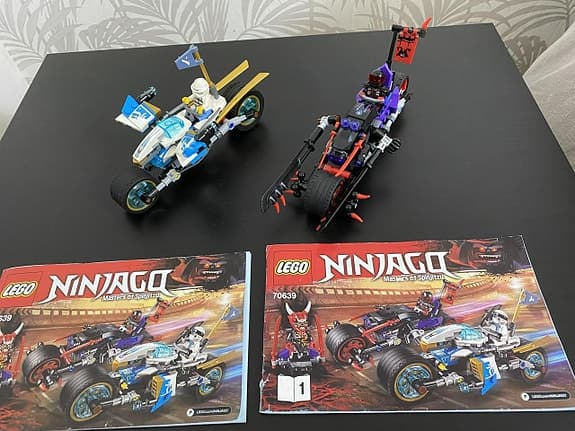 LEGO Ninjago Gaturace med motorcyklar
