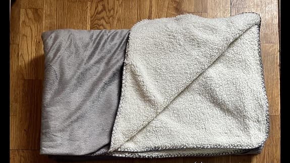 Fleecepläd med teddyfoder