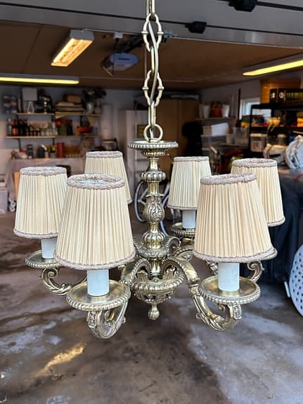 Antik 6-armad mässingslampa