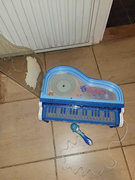 Cinderella leksak piano