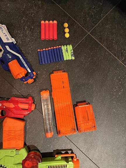 Nerf Guns 10st med 2 skyddsmasker