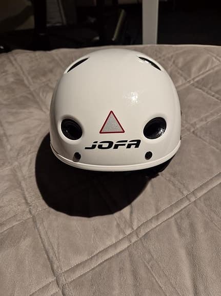 Oanvänd Jofa skridsko/lekhjälm storlek M